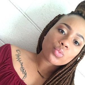 Meet your Posher, Jasmine