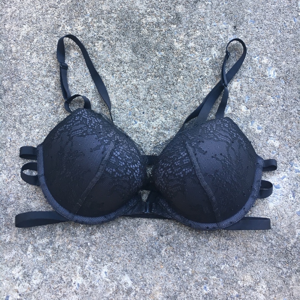 Front close Very Sexy Victoria's Secret Push Up
