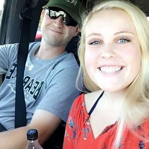 Meet your Posher, Claire