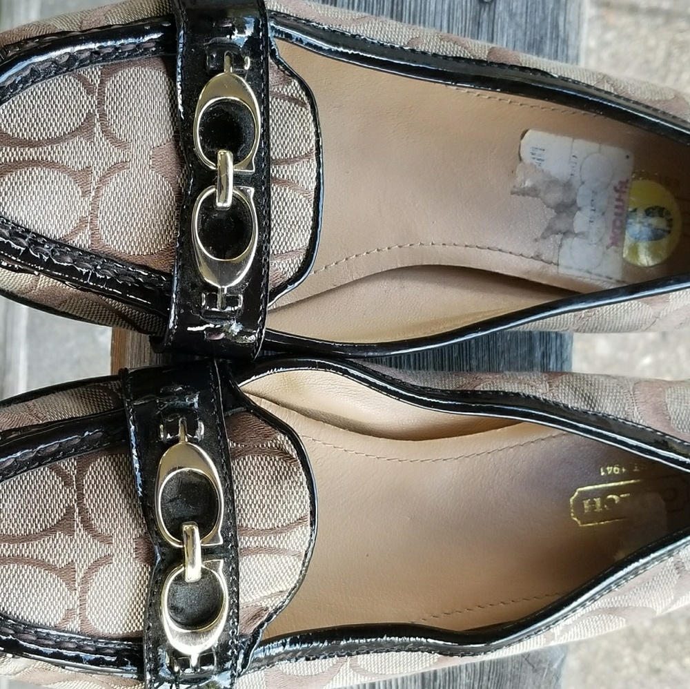 Ladies shoes