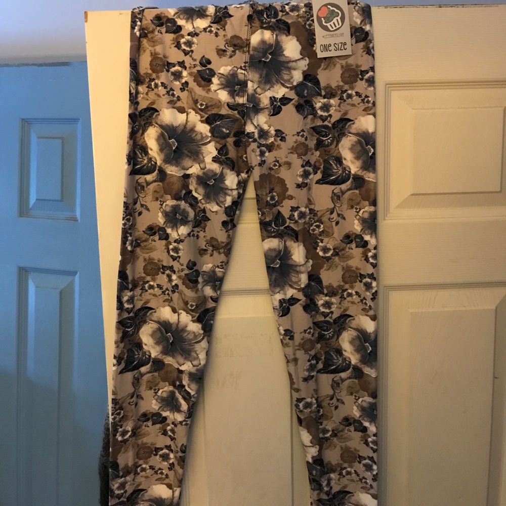 Legg A Licious OS Leggings
