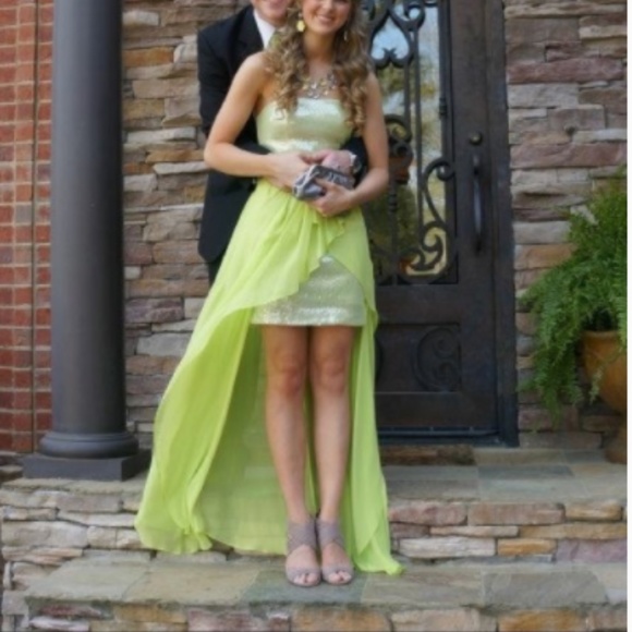 Cachè Green High-Low Sequin Formal Dress - Picture 4 of 8