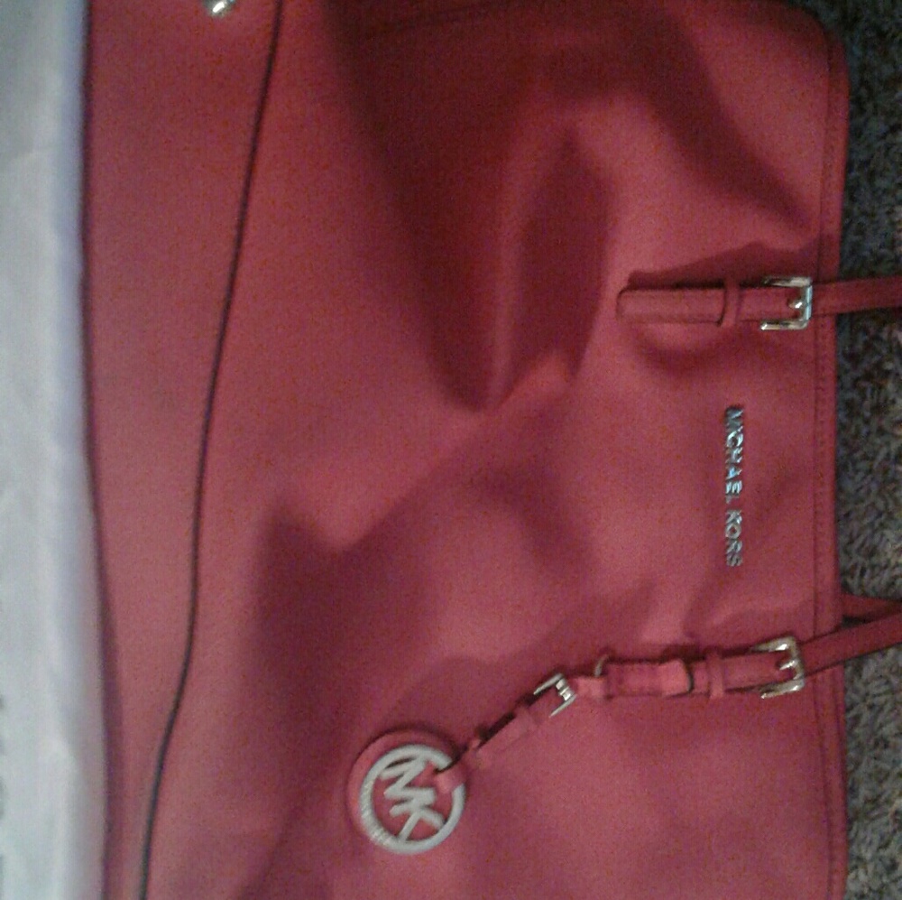 Authentic Michael Kors Purse - image 3