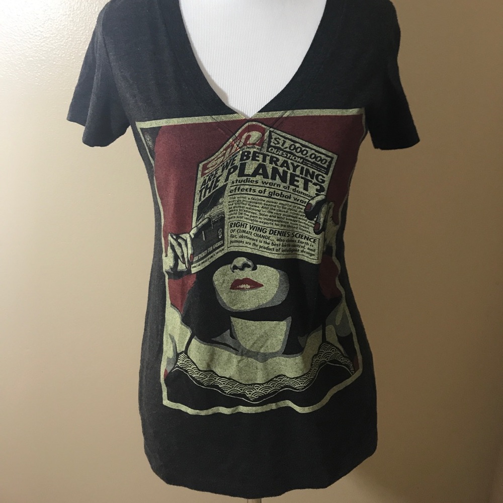 T-shirt