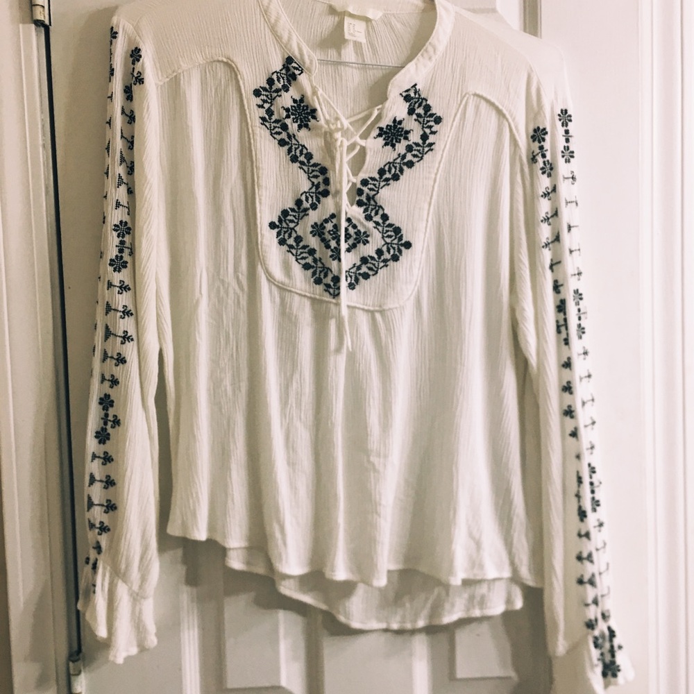 Lace up embroidered peasant blouse