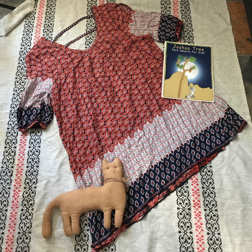 Velzera top dress 3XL NWT cool design red blue