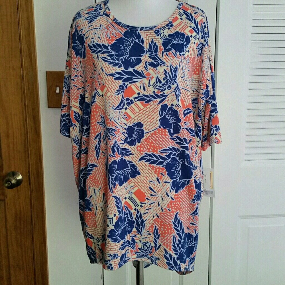 Lularoe Irma Tunic. NWTS