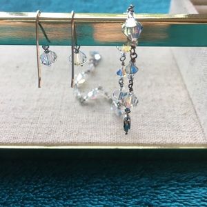 Beautiful crystal bracelet and earring set