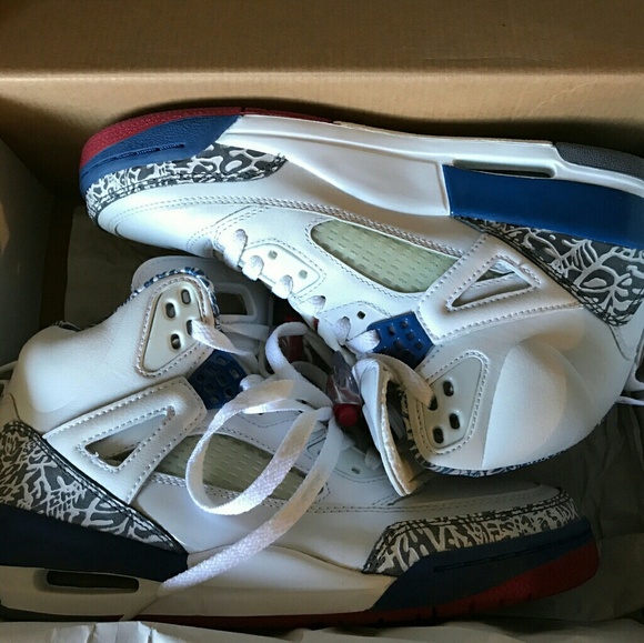 🔥🔥 Jordan Spizike 🔥🔥 - Picture 2 of 4