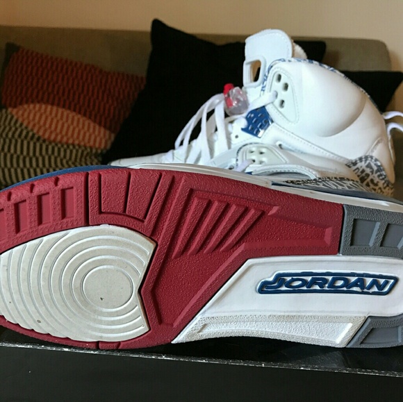 🔥🔥 Jordan Spizike 🔥🔥 - Picture 3 of 4