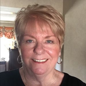 Meet your Posher, Linda