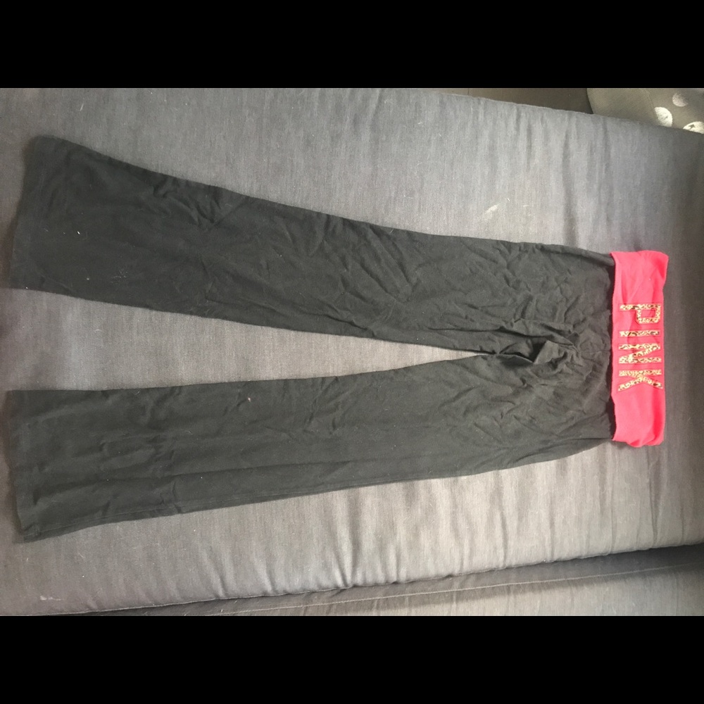 Vs pink yoga pants