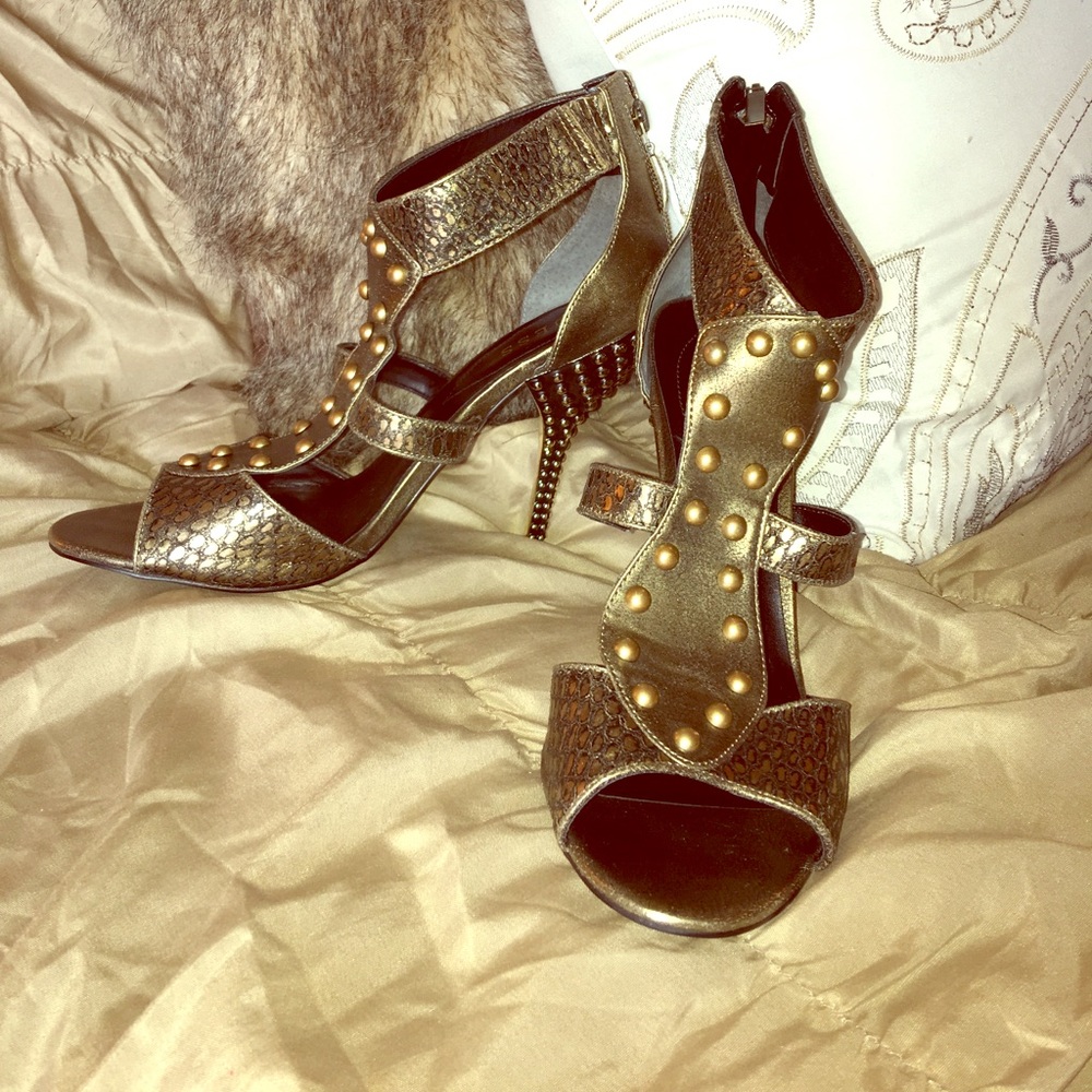 Bronze and black heels