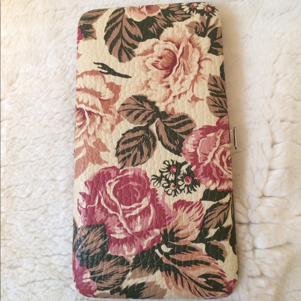 Floral wallet like new