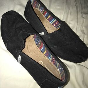 black Toms
