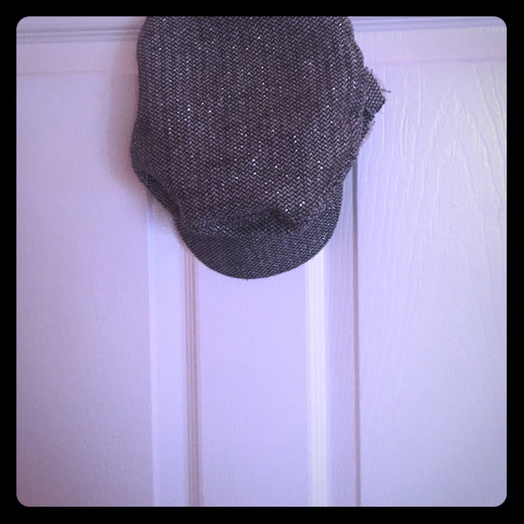 Hat - Picture 2 of 3