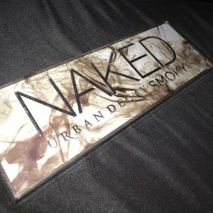 Urban Decay Naked Smoky Palette