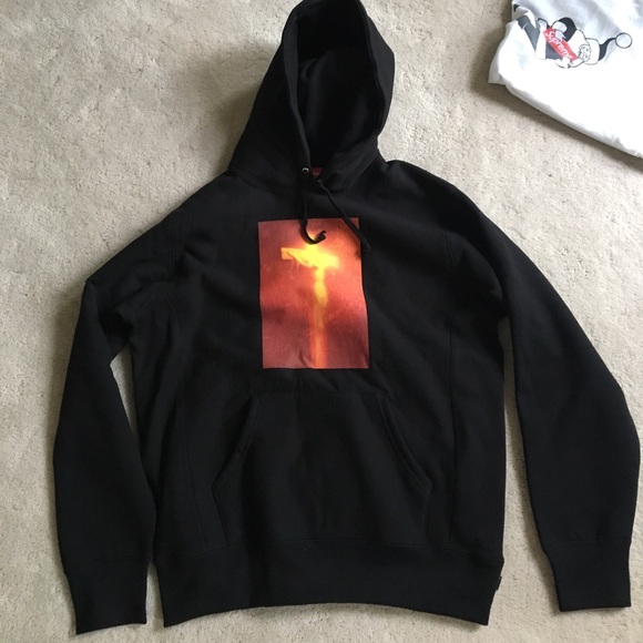 🔴🔴SOLD🔴🔴Supreme FW17 piss Christ sweatshirt - Picture 4 of 7