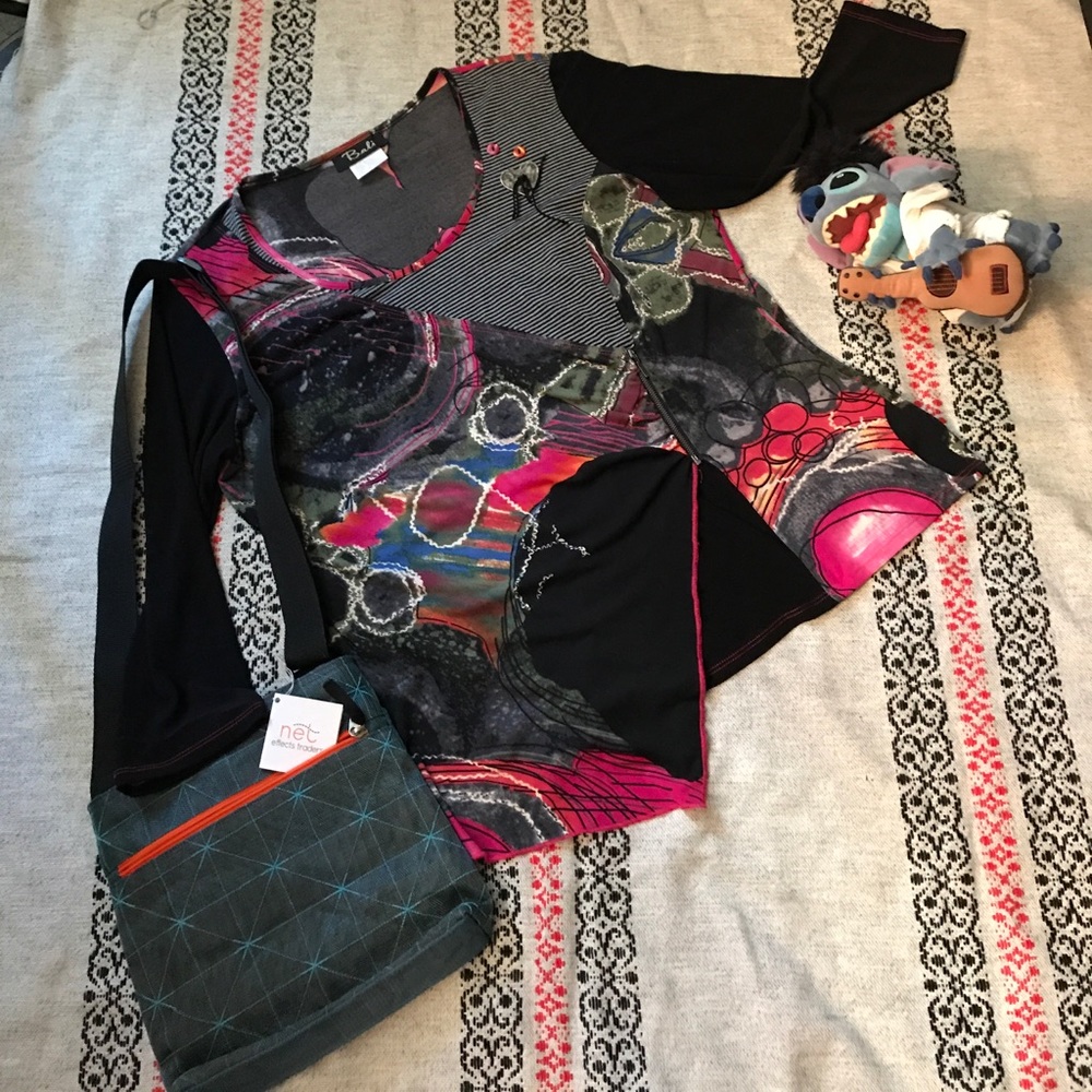 Bali top XXL cool design 3/4 sleeves vivid colors