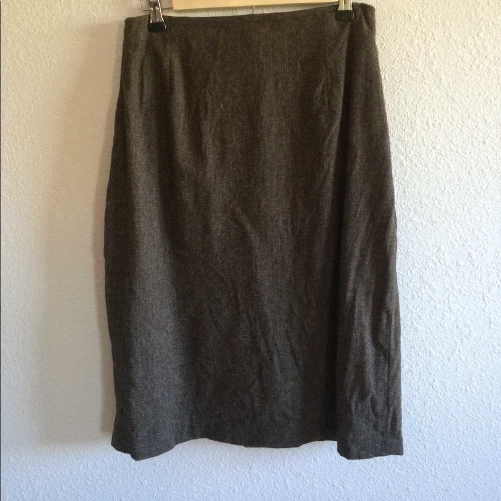 Lined brown-gray pencil skirt