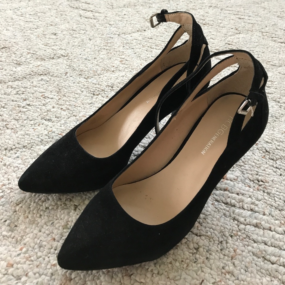 BCBG Eneration velvet black dress shoes