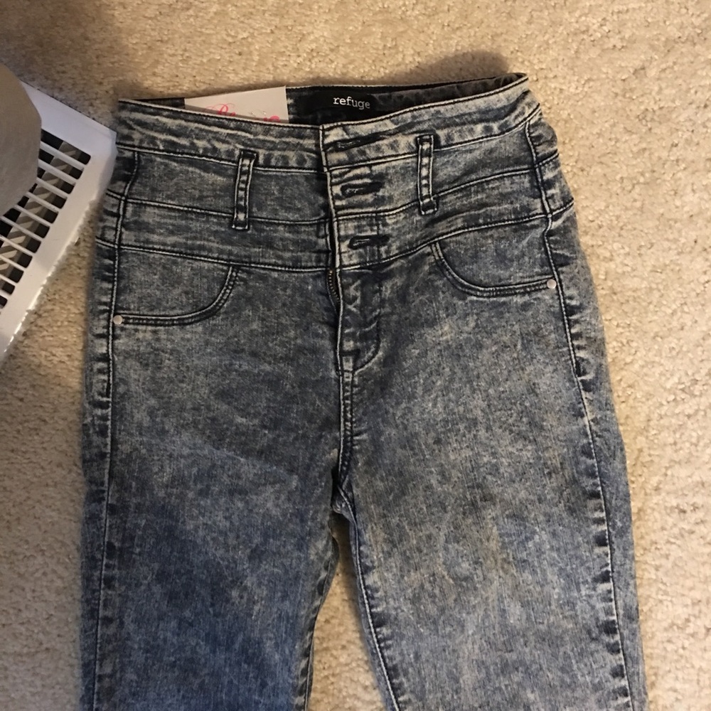 Acid washed skinny jeans!!