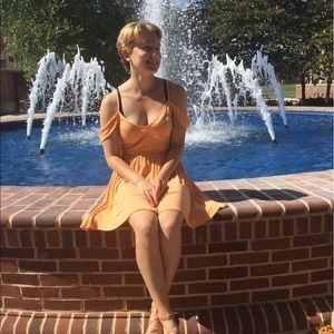 Meet your Posher, Anika