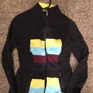 VGUC Lululemon Forme jacket size 8 Hard to find!