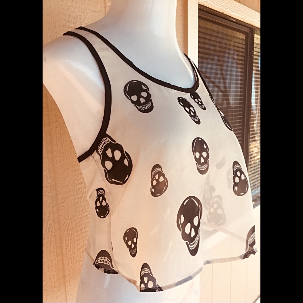 Top - Picture 2 of 5