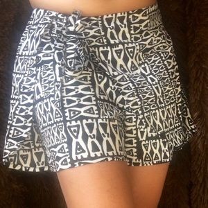 Sanctuary Black and White NWT Shorts