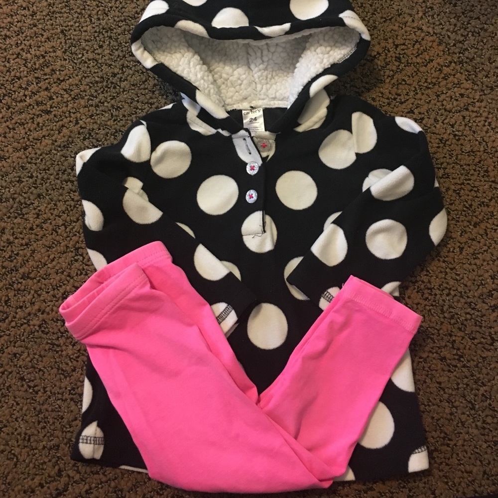 Girls winter outfit size 24 Months