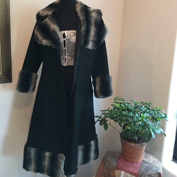 Vintage one-of-a-kind Wool Coat - Picture 5 of 8