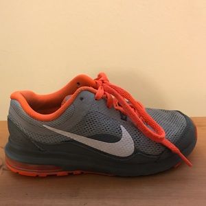 NIKE shoes