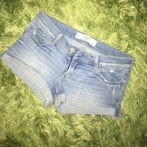 Abercrombie & Fitch SHORTS