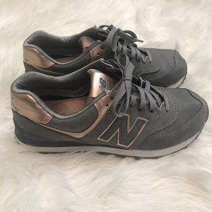Rose gold New Balance 574