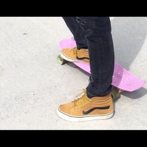 Meet your Posher, Jasmine