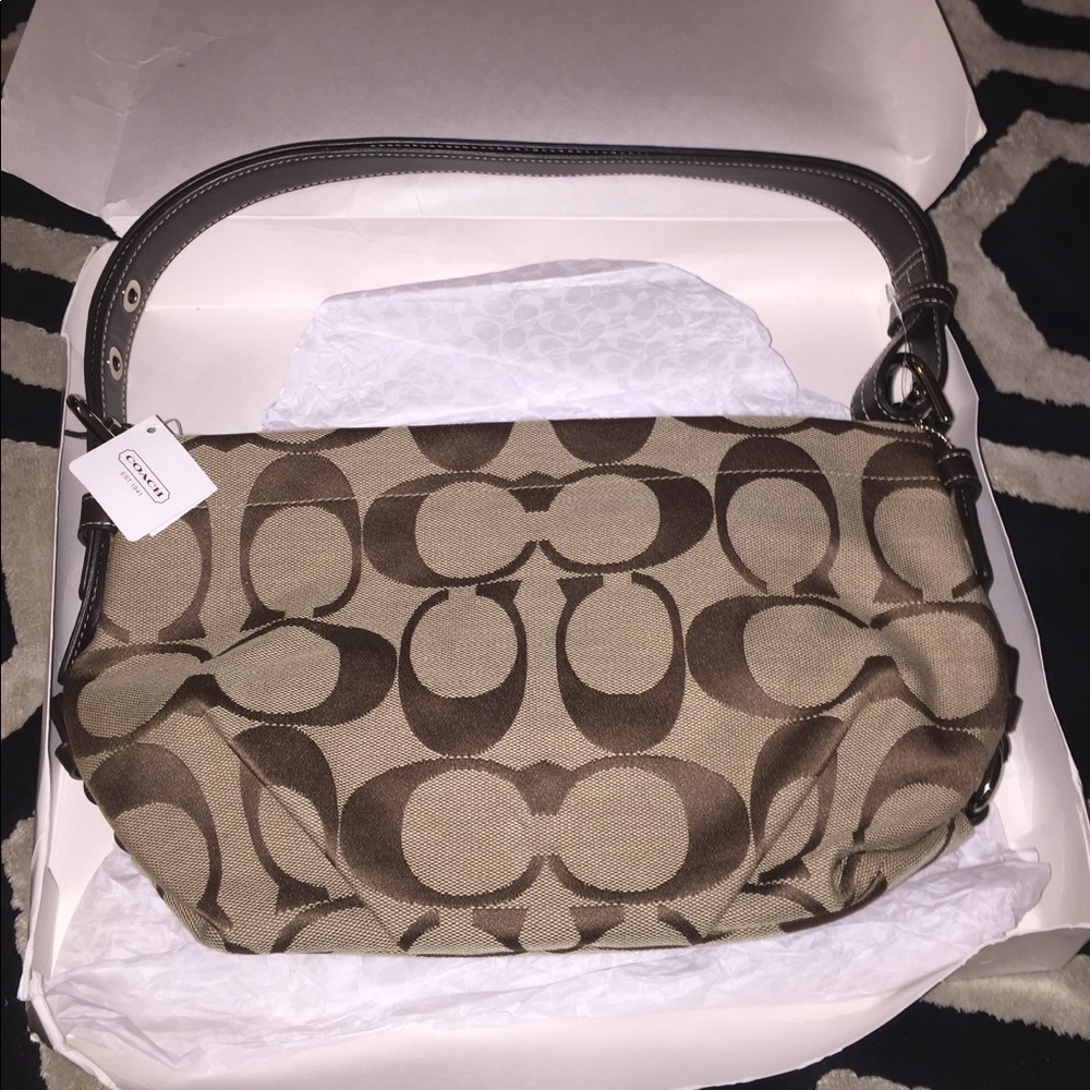 💕Authentic Coach purse with tags and receipt 💕