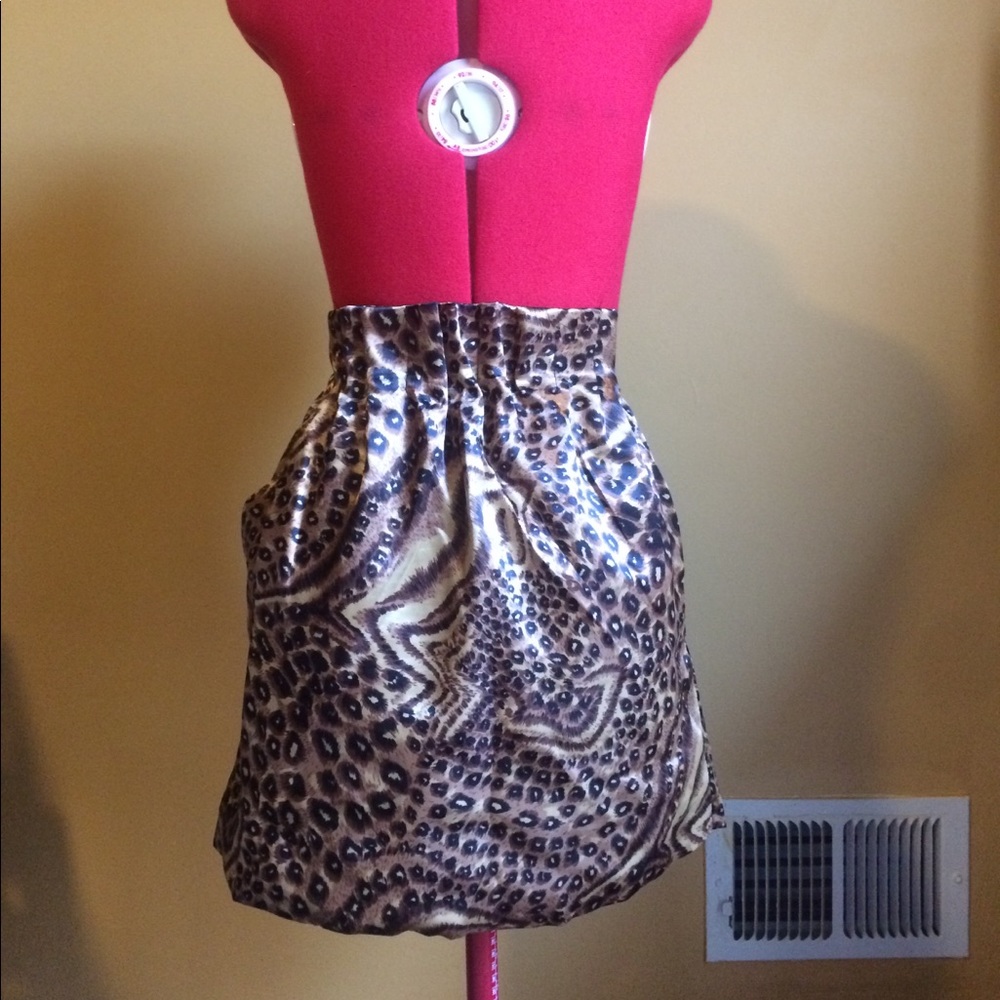 Silky Leopard Mini - Picture 2 of 2