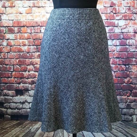 Ann Taylor Dresses & Skirts - Ann Taylor Black Tweed A-line Skirt