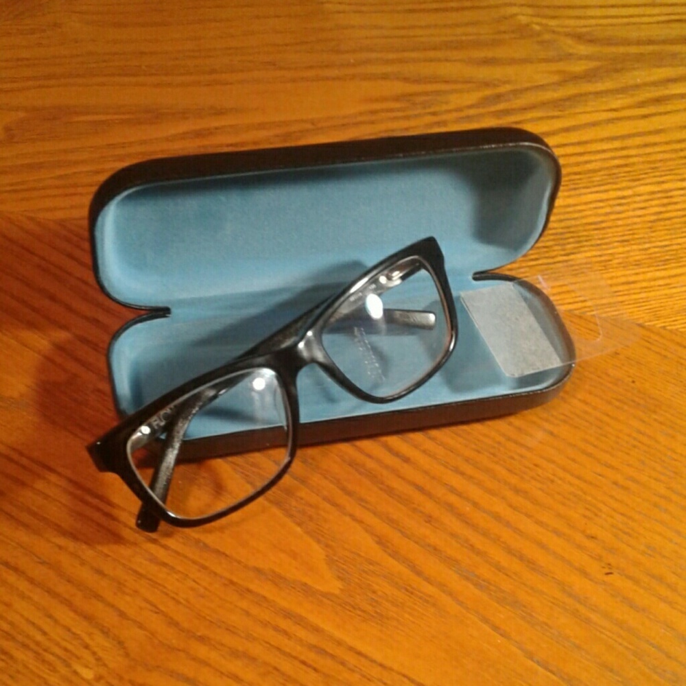🤓Black Glasses Case