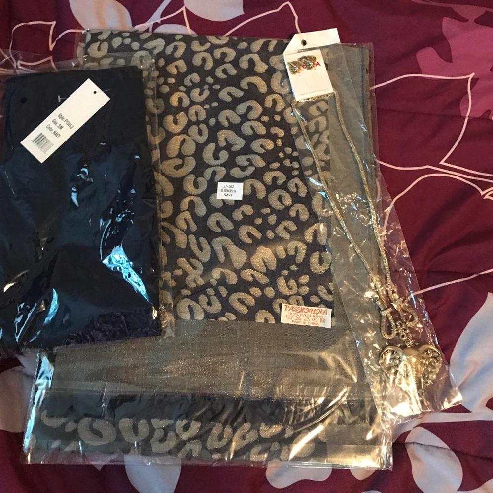 Scarf gold neck set an leggings