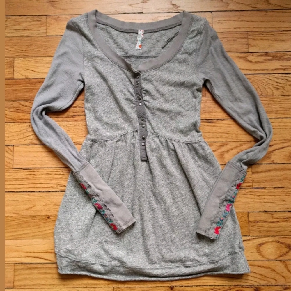 Free people button cuff thermal xs