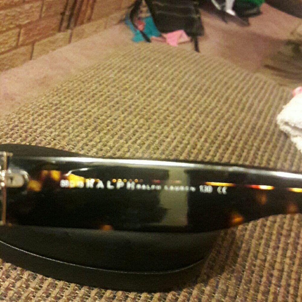 Ralph Lauren sunglasses - Picture 3 of 4