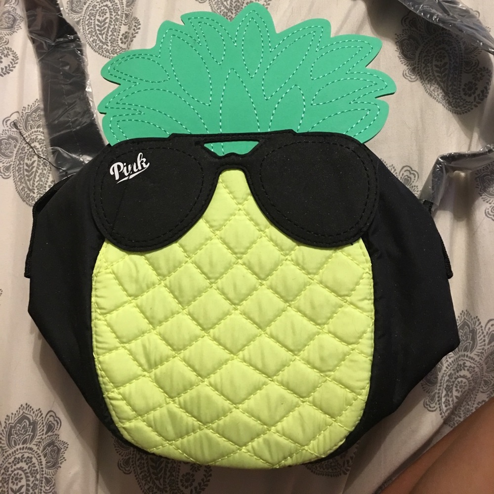 Pineapple lunchbox