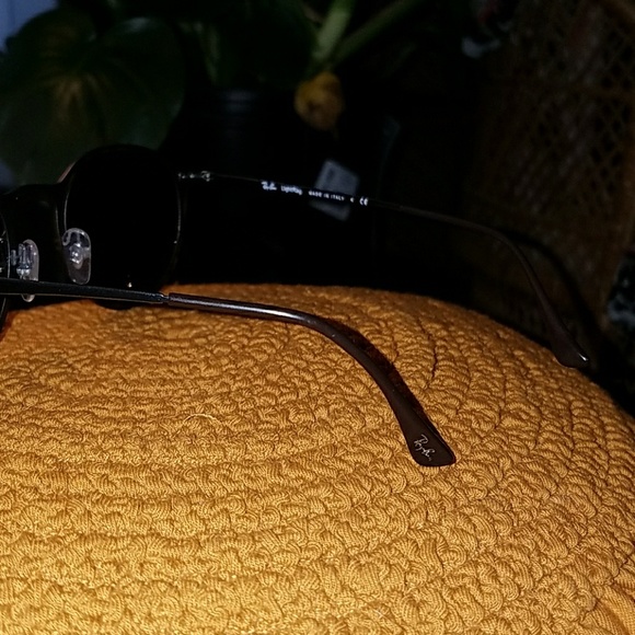 Raybans - Picture 2 of 5