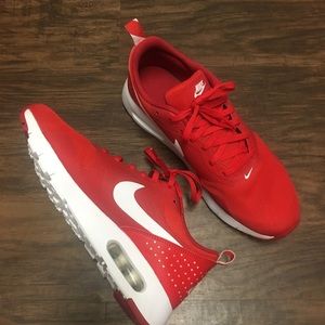 Nike Red Air Max Tavas Size: 6.5 youth