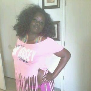 Meet your Posher, Latisha