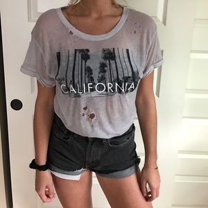 CALIFORNIA DISTRESSED GRAPHIC TEE