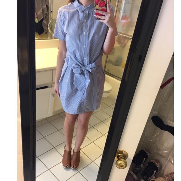 Pin striped blue dress - Picture 3 of 3