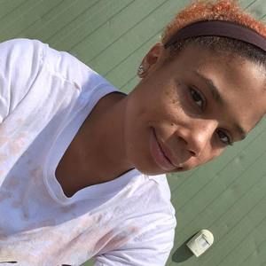 Meet your Posher, Kayce